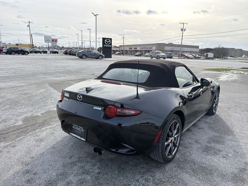 Used 2016 MAZDA MX-5 Miata Grand Touring image 3