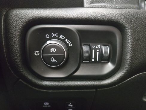 Used 2025 RAM 1500 Big Horn AWD/4WD image 27