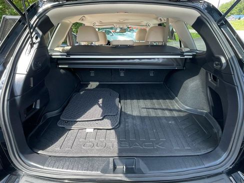 Used 2016 Subaru Outback 2.5i Premium AWD/4WD image 23