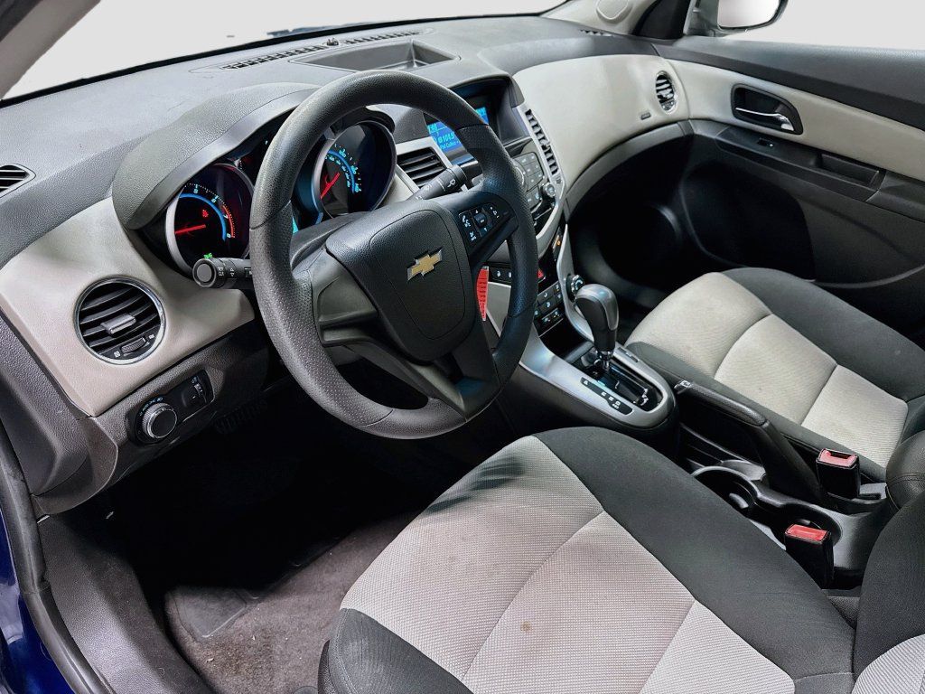 Used 2012 Chevrolet Cruze LS w/ Connectivity Package FWD image 10