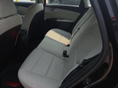 Used 2023 Kia Forte LXS FWD image 12