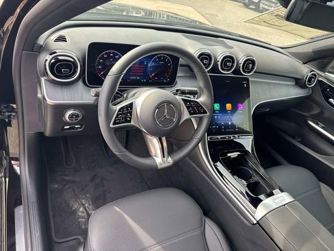 Used 2025 Mercedes-Benz C 300 Sedan image 9