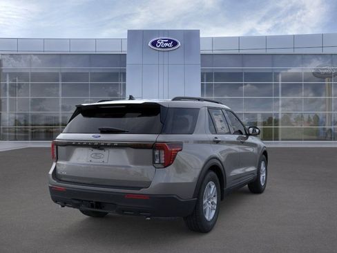 New 2026 Ford Explorer Active image 8