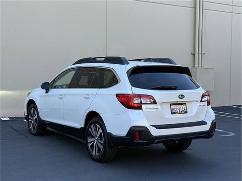 Used 2019 Subaru Outback 2.5i Limited w/ Popular Package #2 AWD/4WD image 5