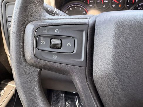 Used 2021 Chevrolet Silverado 1500 Custom RWD image 17