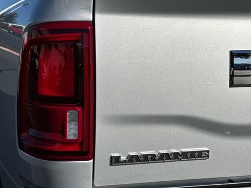 New 2026 RAM 3500 Laramie AWD/4WD image 20