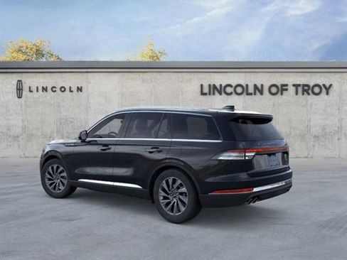 New 2026 Lincoln Aviator AWD image 4