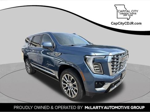 Used 2025 GMC Yukon Denali w/ Sun & Power Step Package AWD/4WD image 1