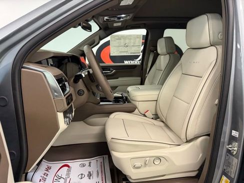 New 2026 GMC Yukon Denali image 12