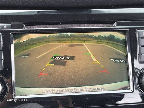 Used 2020 Nissan Rogue SV FWD image 8