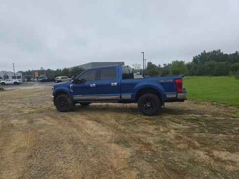Used 2022 Ford F250 Lariat w/ Lariat Value Package AWD/4WD image 5