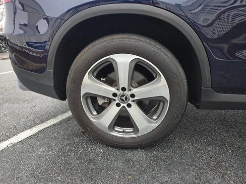 Used 2019 Mercedes-Benz GLC 300 4MATIC image 12