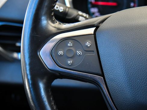 Used 2022 Chevrolet Traverse LT image 30