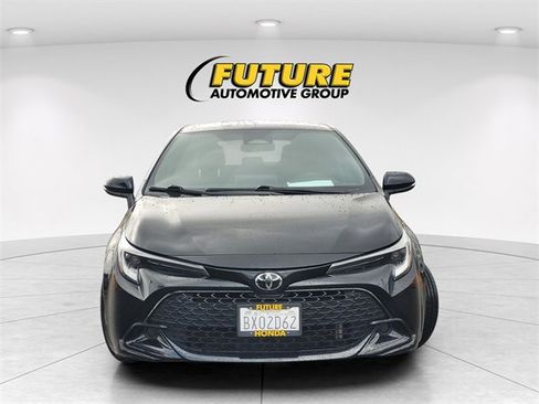 Used 2023 Toyota Corolla SE image 2