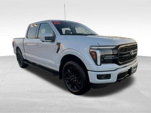 Used 2025 Ford F150 Lariat w/ Equipment Group 502A High image 3