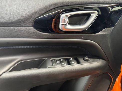 New 2026 Jeep Compass Limited image 25