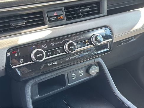 Used 2025 Honda Pilot EX-L image 20
