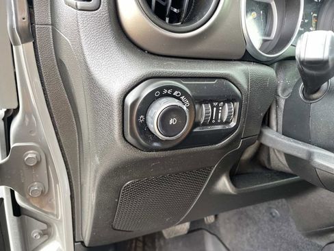 Used 2020 Jeep Wrangler Unlimited Sport image 18