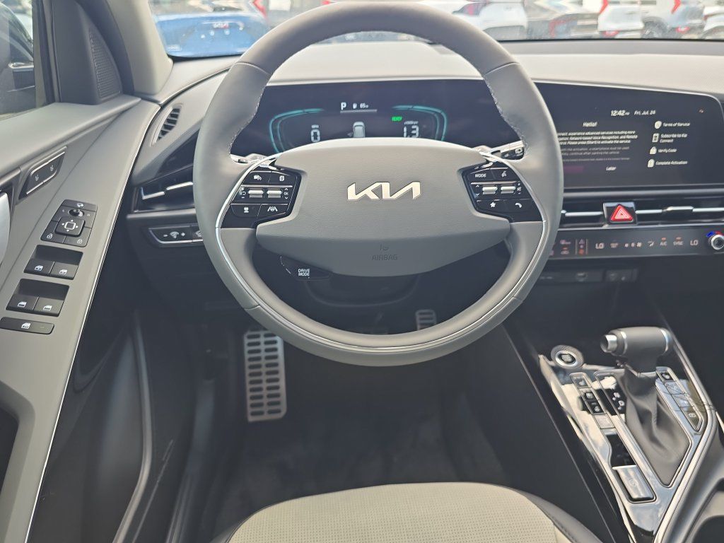 New 2026 Kia Niro SX Touring FWD image 14
