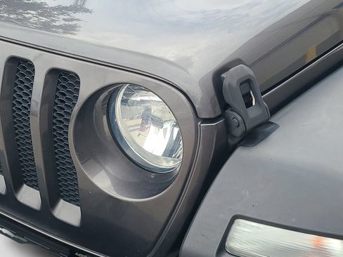 Used 2021 Jeep Wrangler Unlimited Sport AWD/4WD image 28