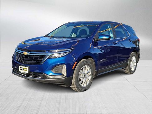 Used 2022 Chevrolet Equinox LT image 4