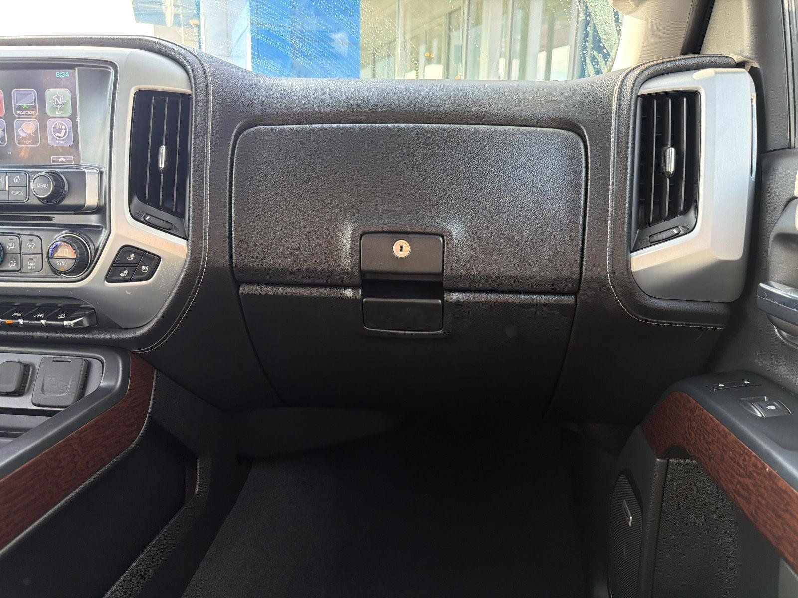 Used 2018 GMC Sierra 1500 SLT AWD/4WD image 34