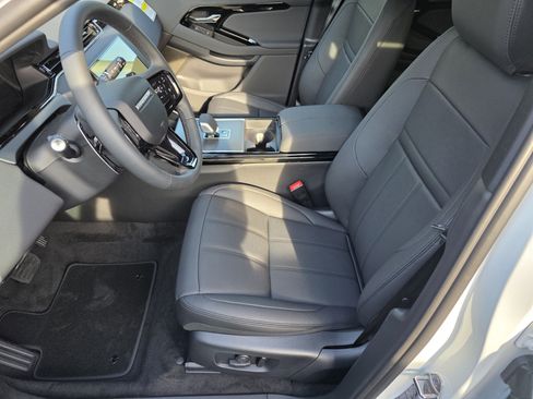 Used 2026 Land Rover Range Rover Evoque S AWD/4WD image 10