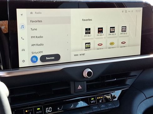 Used 2023 Toyota Crown XLE image 18