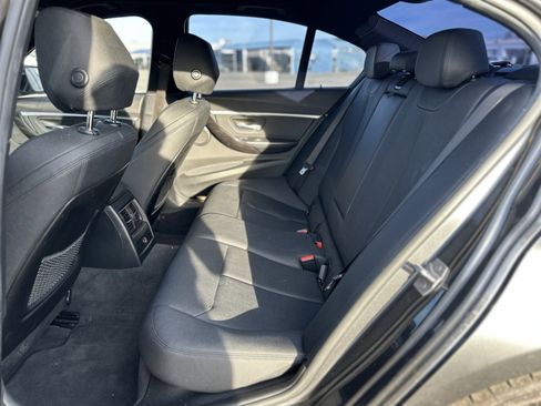 Used 2018 BMW 330i Sedan image 12