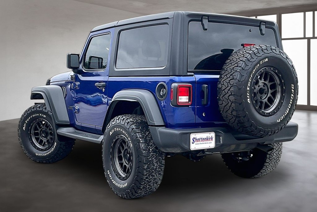 Used 2020 Jeep Wrangler Sport AWD/4WD image 4