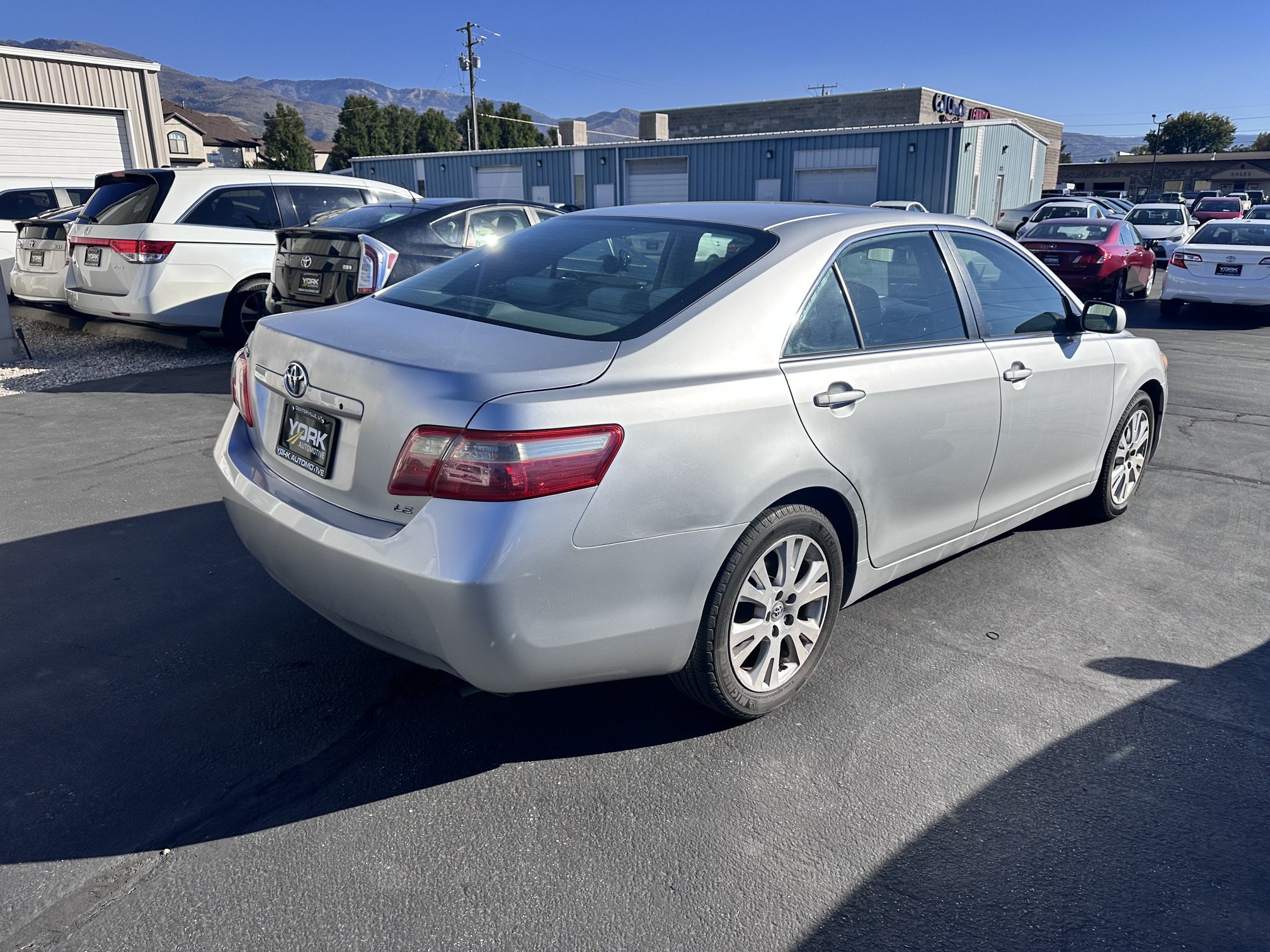 Used 2008 Toyota Camry LE FWD image 3