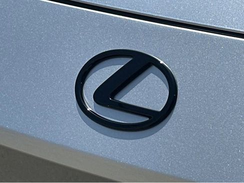 New 2026 Lexus ES 350e FWD image 40