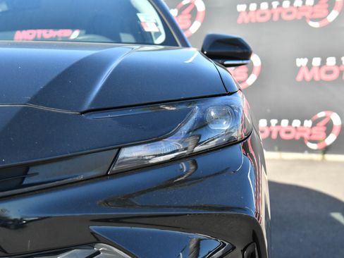 Used 2025 Toyota Camry LE image 11