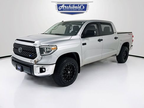 Used 2018 Toyota Tundra SR5 image 3