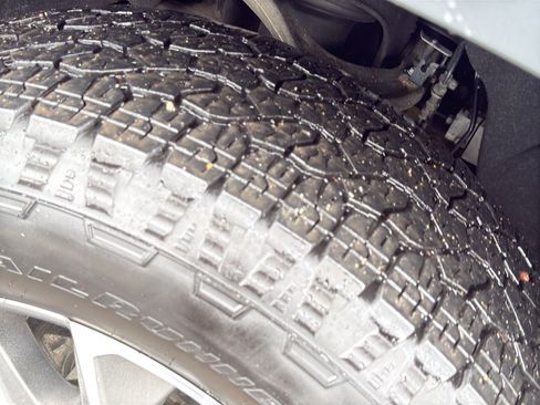 Used 2021 Chevrolet Silverado 1500 RST image 12