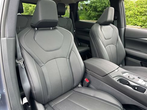 New 2027 INFINITI QX60 Luxe w/ Cargo Package AWD/4WD image 16