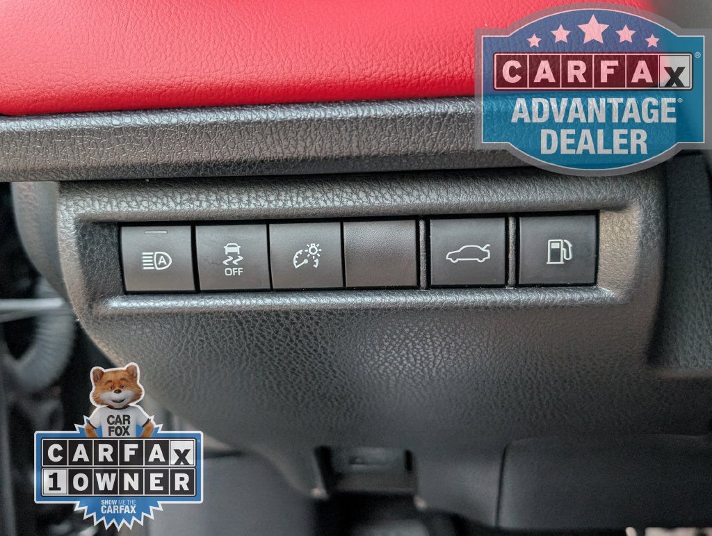 Used 2025 Toyota Camry XSE FWD image 12