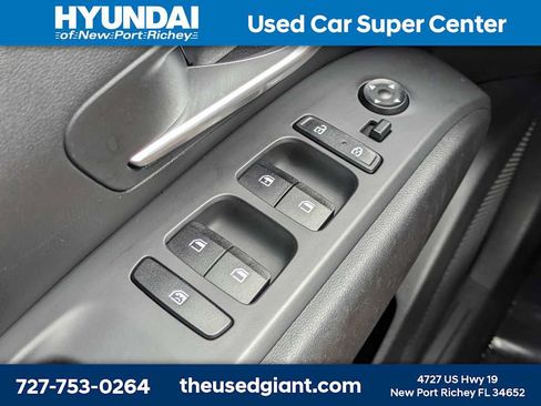 Certified 2024 Hyundai Tucson SE FWD image 23