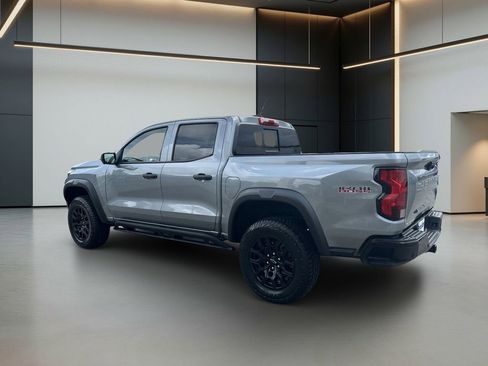 Used 2024 Chevrolet Colorado Trail Boss w/ Technology Package AWD/4WD image 3