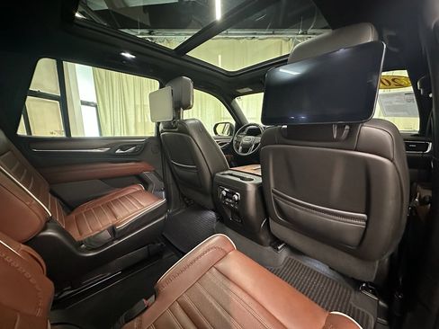 Certified 2023 GMC Yukon Denali Ultimate image 20