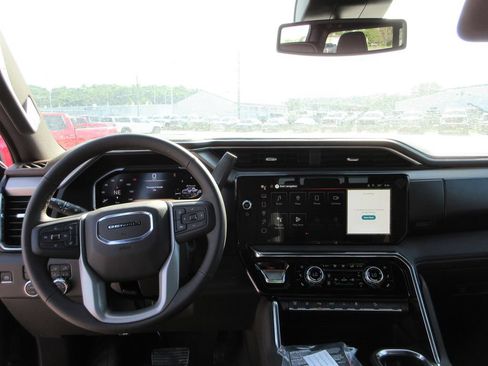 New 2026 GMC Sierra 2500 Denali AWD/4WD image 16