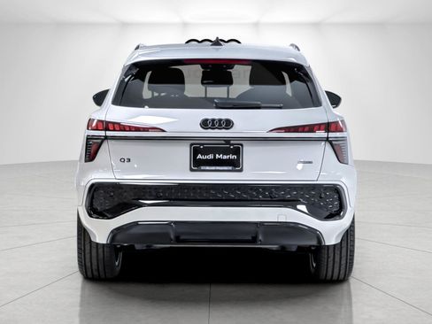New 2026 Audi Q3 quattro 2.0T AWD/4WD image 4