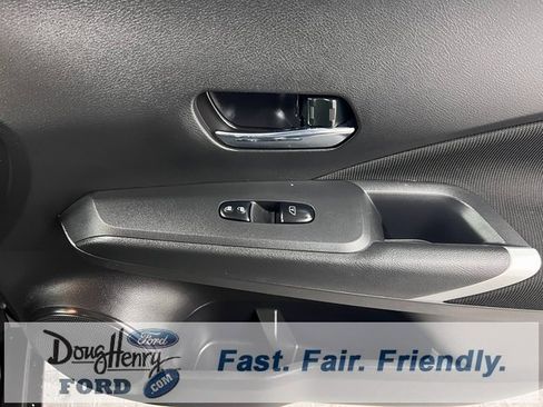 Used 2024 Nissan Kicks SV image 33