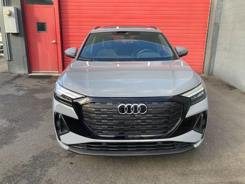 Used 2023 Audi Q4 e-tron Premium Plus image 7