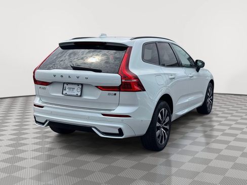 Certified 2024 Volvo XC60 B5 Plus w/ Protection Package Premier AWD/4WD image 4