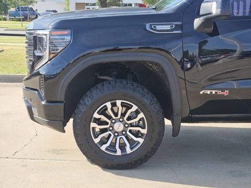 Used 2023 GMC Sierra 1500 AT4 AWD/4WD image 10