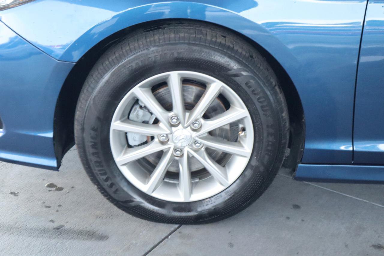 Used 2018 Hyundai Sonata SE FWD image 12