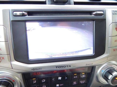 Used 2012 Toyota 4Runner Limited image 29