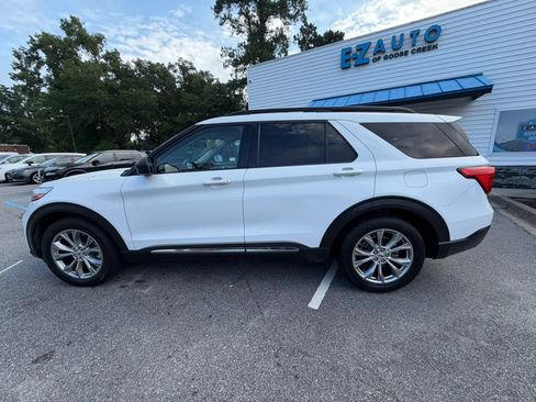 Used 2020 Ford Explorer XLT w/ Equipment Group 202A RWD image 1