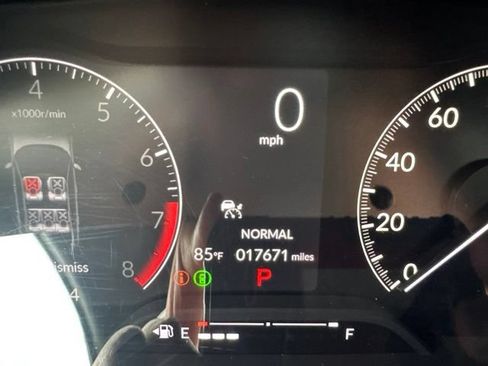 Used 2023 Honda Civic Sport image 13